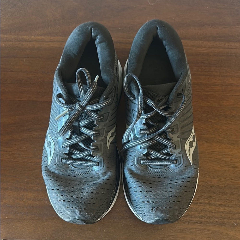 Women’s guide 13 Saucony